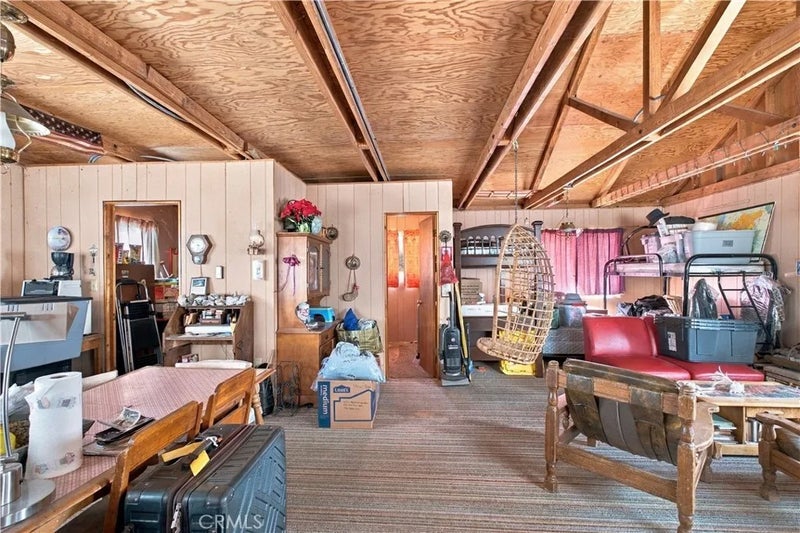 5761 Sheep Creek
