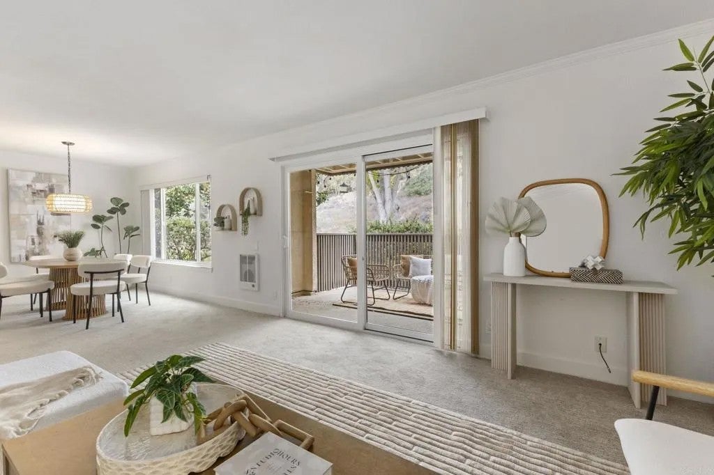 8503 Villa La Jolla Drive A