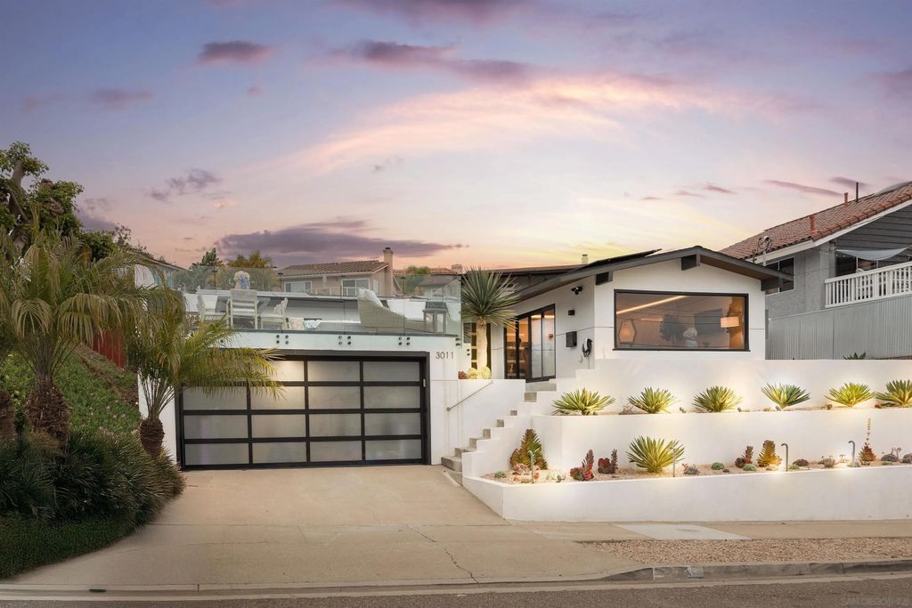 Photo of 3011 Lloyd St, San Diego, CA 92117 (MLS # 2601002)