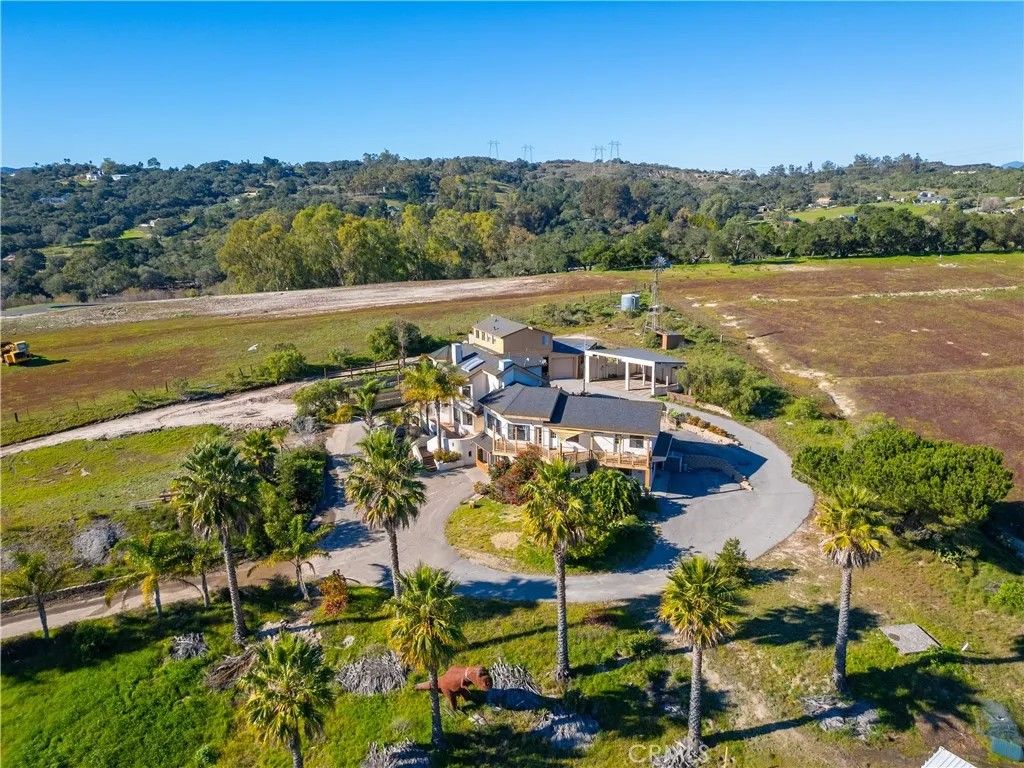 Photo of 330 E Ormonde Rd, Arroyo Grande, CA 93420 (MLS # SC26008492)