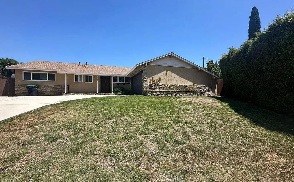 Photo of 12745 Keith Pl, Tustin, CA 92780 (MLS # CV25266005)