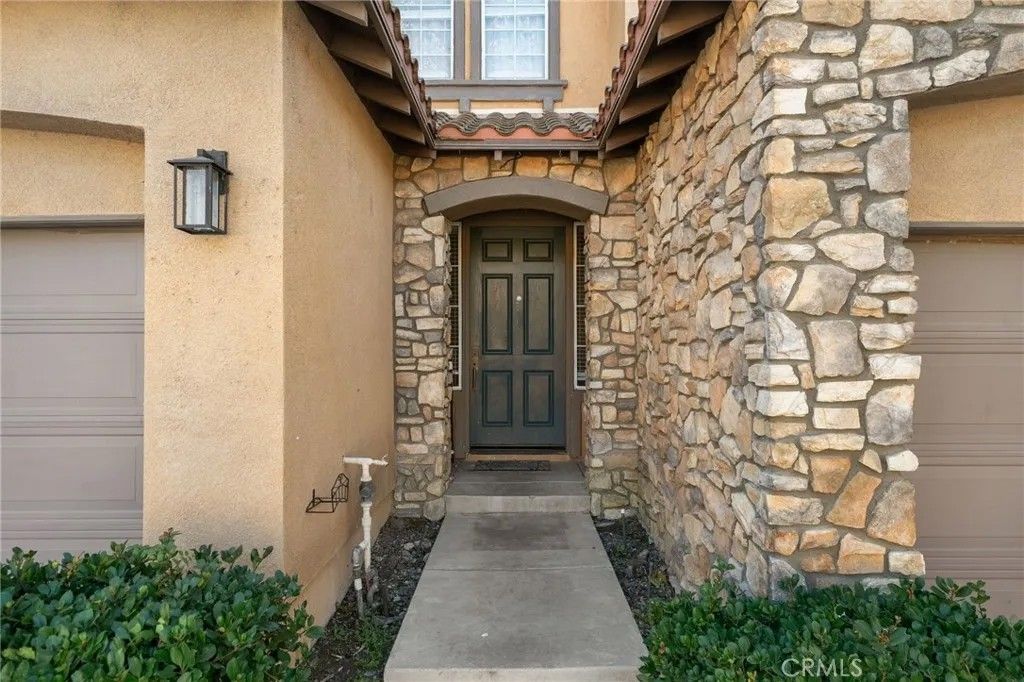 Photo of 12 Plaza Avila, Lake Elsinore, CA 92532 (MLS # CV25278161)