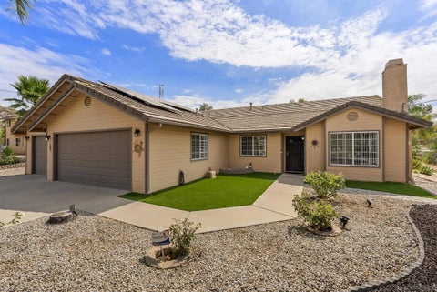 Photo of 817 Davis ST, Ramona, CA 92065 (MLS # 260017853)