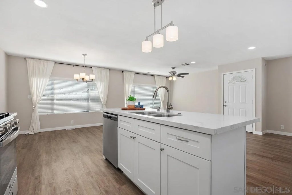 Photo of 7004 San Carlos Street, Carlsbad, CA 92011 (MLS # 2600785)