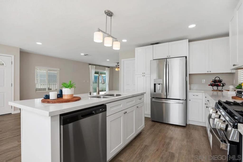 Photo of 7004 San Carlos Street, Carlsbad, CA 92011 (MLS # 2600785)