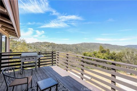 Tiny photo for 26201 Cumberland Road, Tehachapi, CA 93561 (MLS # CV25252181)