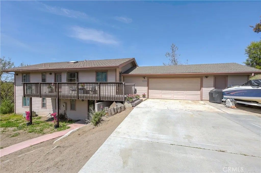Photo of 26201 Cumberland Road, Tehachapi, CA 93561 (MLS # CV25252181)