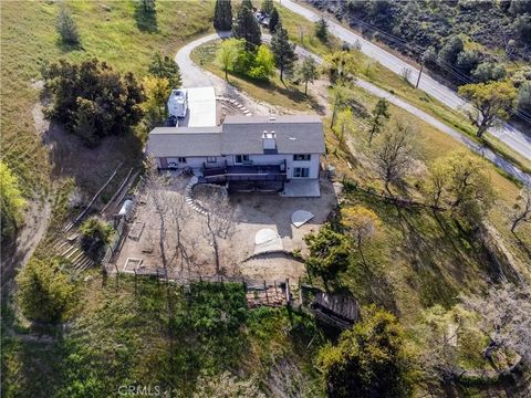 Tiny photo for 26201 Cumberland Road, Tehachapi, CA 93561 (MLS # CV25252181)