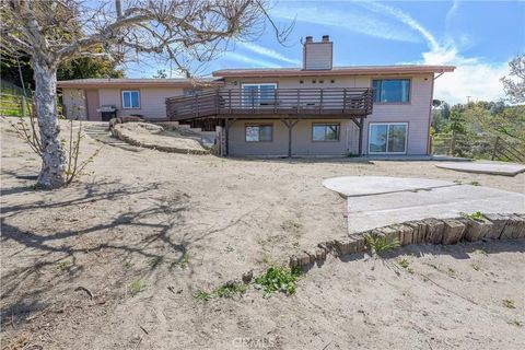 Tiny photo for 26201 Cumberland Road, Tehachapi, CA 93561 (MLS # CV25252181)