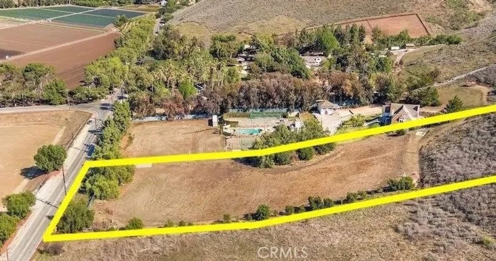 Photo of 4944 Read, Thousand Oaks, CA 93021 (MLS # SR26017110)