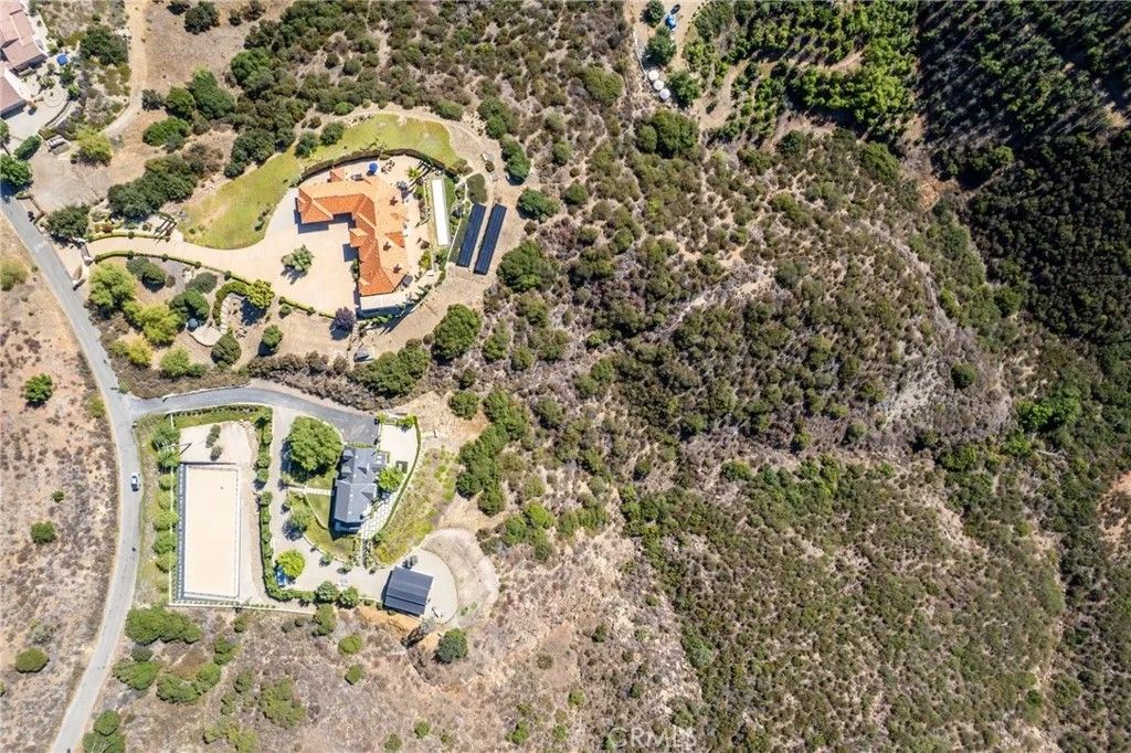 Photo of 21180 Corte Providencia, Murrieta, CA 92562 (MLS # CV25194049)