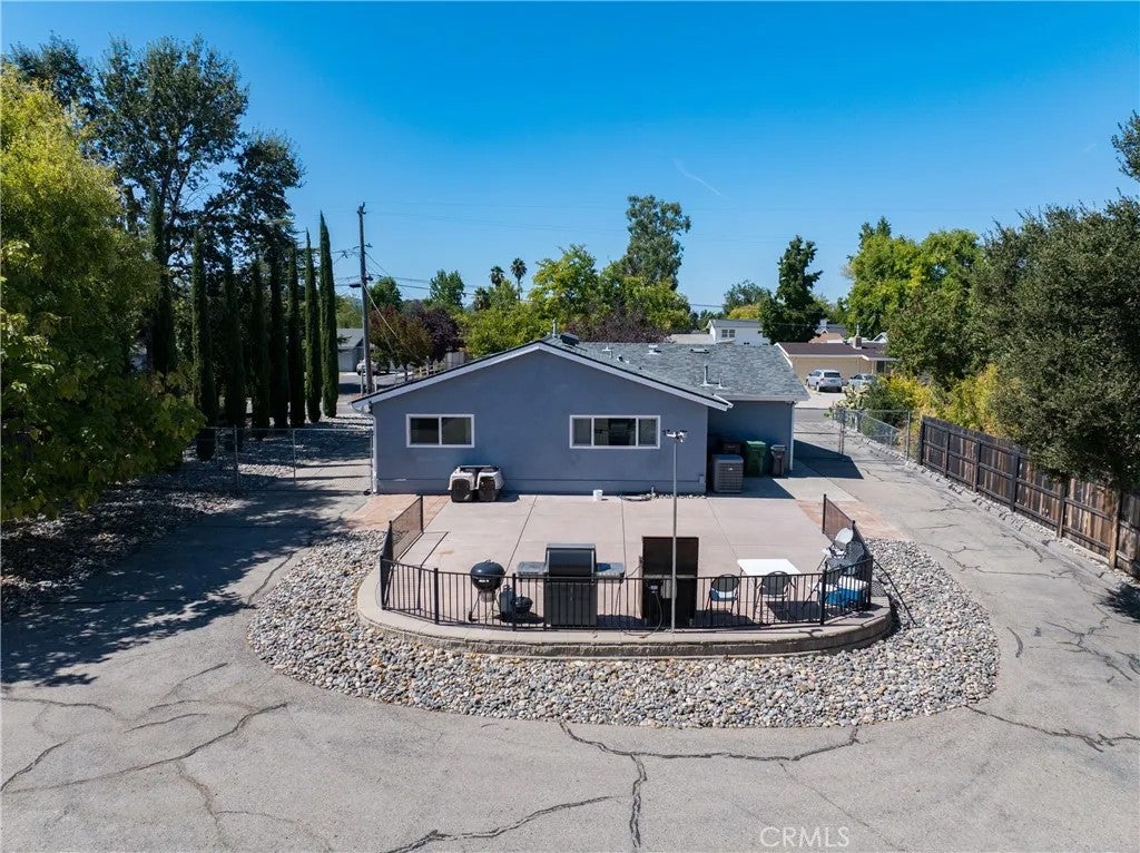 8882 Palomar