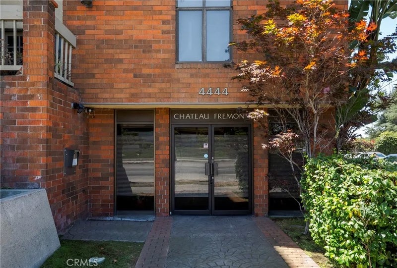 4444 Wilshire Boulevard 102