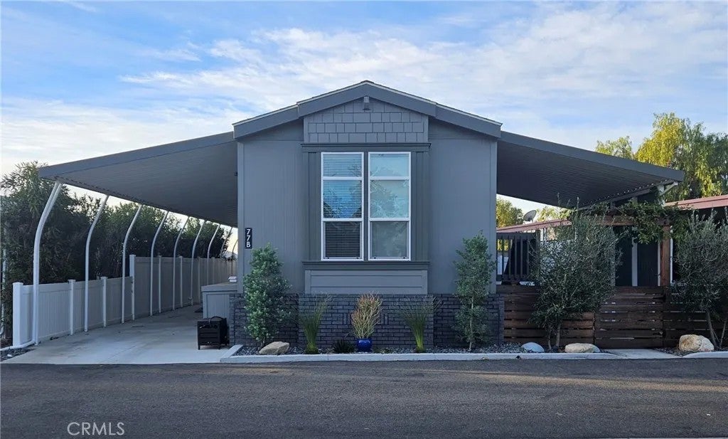 Photo of 31130 S General Kearny, Temecula, CA 92591 (MLS # CV26091170)