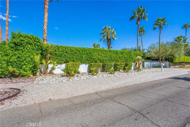 1450 Tamarisk Rd