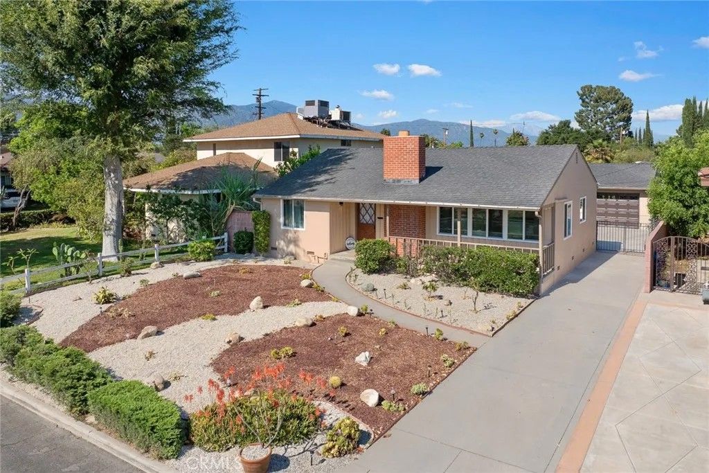 Photo of 9502 Olema St, Temple City, CA 91780 (MLS # AR25267163)