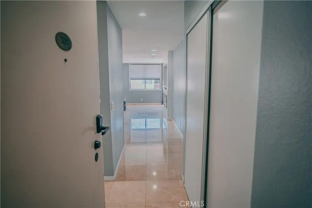 Photo of 1140 E Ocean Blvd #325, Long Beach, CA 90802 (MLS # SR26084434)