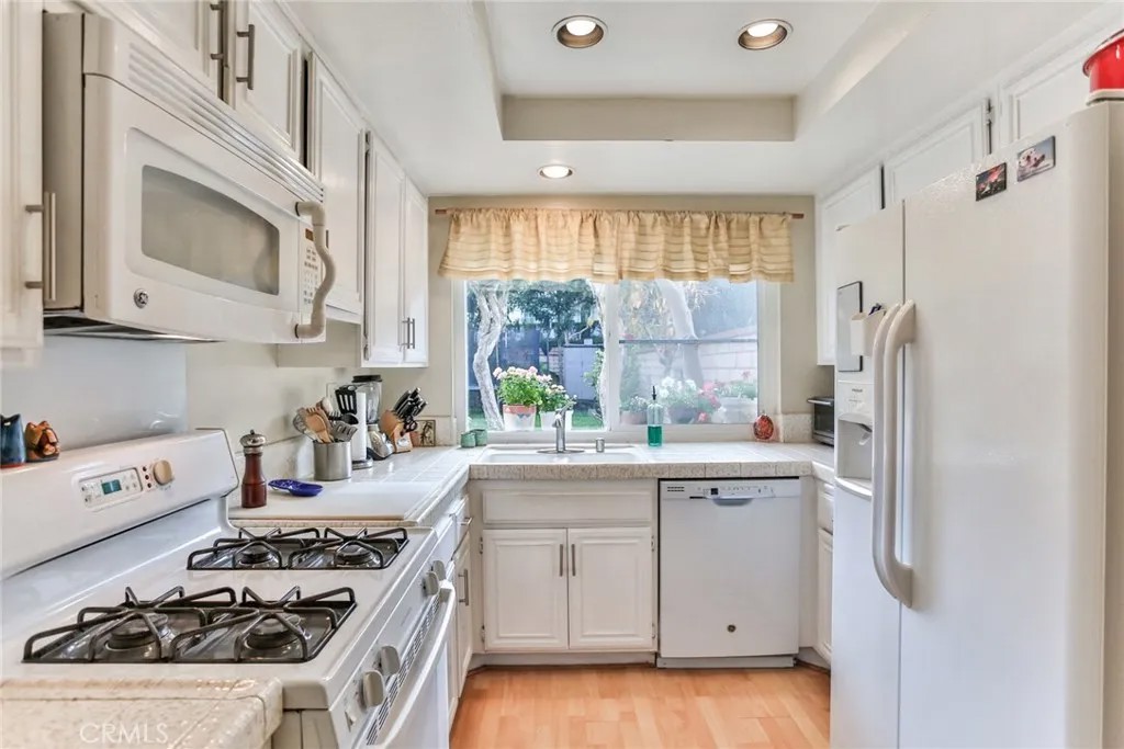 7836 Seabreeze Drive