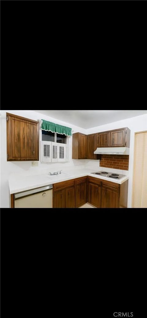 Tiny photo for 130 Marbly Ave, Daly City, CA 94015 (MLS # SN25236572)