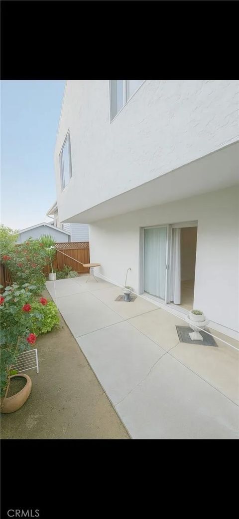 Tiny photo for 130 Marbly Ave, Daly City, CA 94015 (MLS # SN25236572)