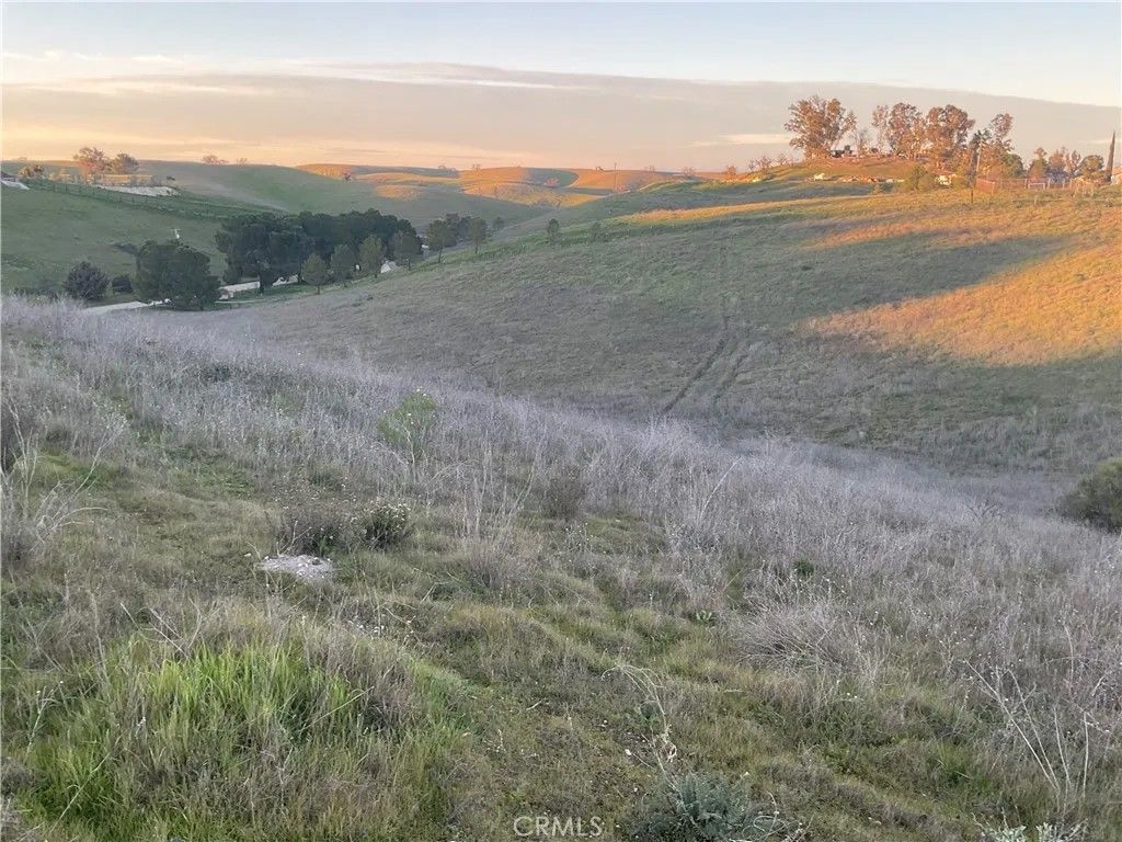 Photo of 13 Sunburst, Paso Robles, CA 93446 (MLS # NS26016971)