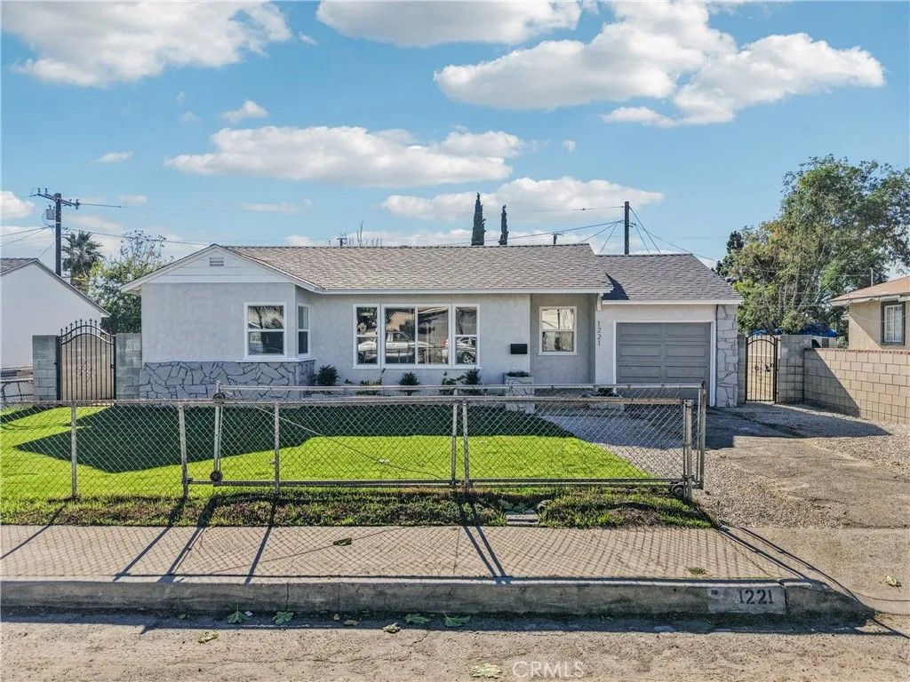 Photo of 1221 Cummings Way, San Bernardino, CA 92411 (MLS # DW25271466)