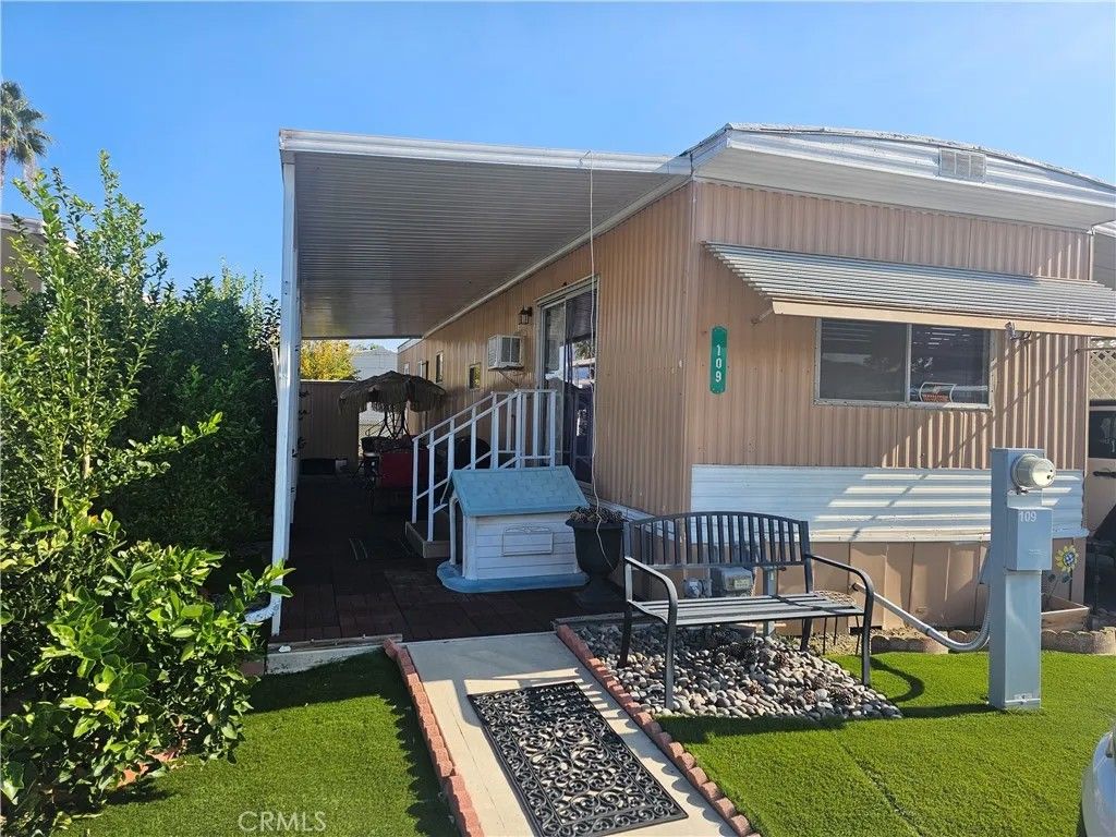 Photo of 206 Lyon #109, Hemet, CA 92543 (MLS # SW25279222)