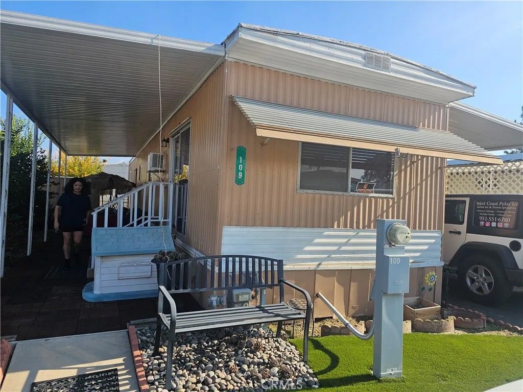 Photo of 206 Lyon #109, Hemet, CA 92543 (MLS # SW25279222)