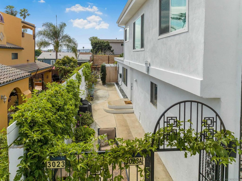 Photo of 3021-3023 Sterne St, San Diego, CA 92106 (MLS # 260006066)