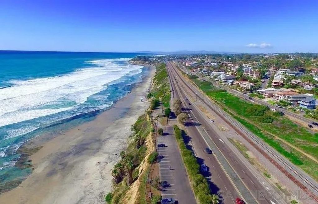 Photo of 948 Emma Dr, Cardiff By The Sea, CA 92007 (MLS # 260009930)