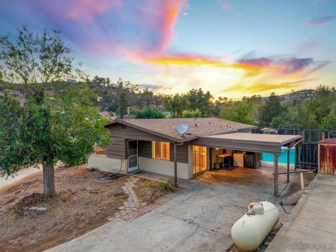 Photo of 11435 Rocoso Road, Lakeside, CA 92040 (MLS # 260021299)