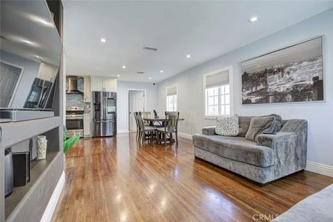 Photo of 7007 Murietta Avenue, Van Nuys, CA 91405 (MLS # GD26019024)