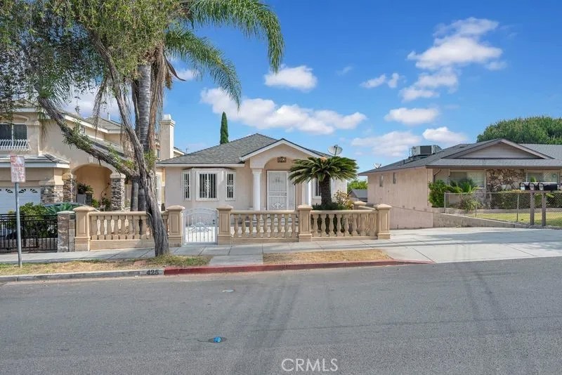 425 W Graves Ave