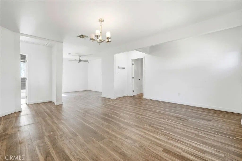 Photo of 18308 Gresham St, Northridge, CA 91325 (MLS # SR25237935)