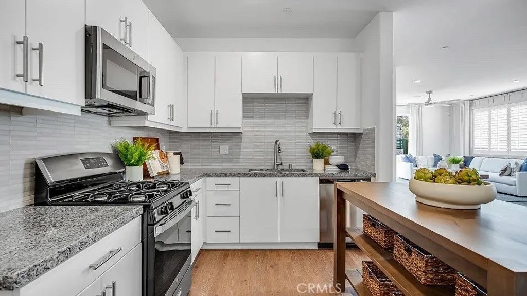 Photo of 17894 McKenzie Court, Hesperia, CA 92345 (MLS # SW26060342)