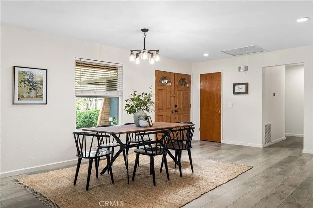 Photo of 33 Quista Drive, Chico, CA 95926 (MLS # SN26004494)