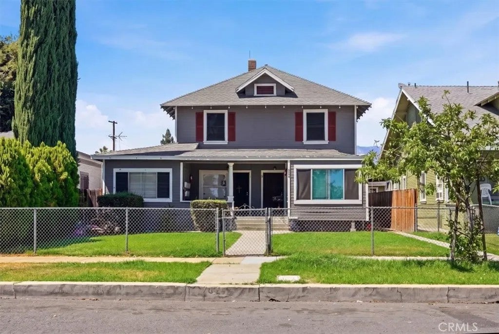 Photo of 324 W C Street, Ontario, CA 91762 (MLS # CV26166166)