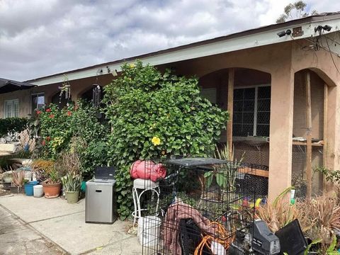Photo of 1027 Jefferson Ave, Chula Vista, CA 91911 (MLS # PTP2600718)
