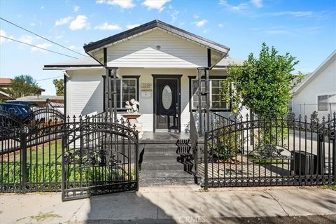 Photo of 1218 Edith Ave #E, Alhambra, CA 91803 (MLS # CV26020767)