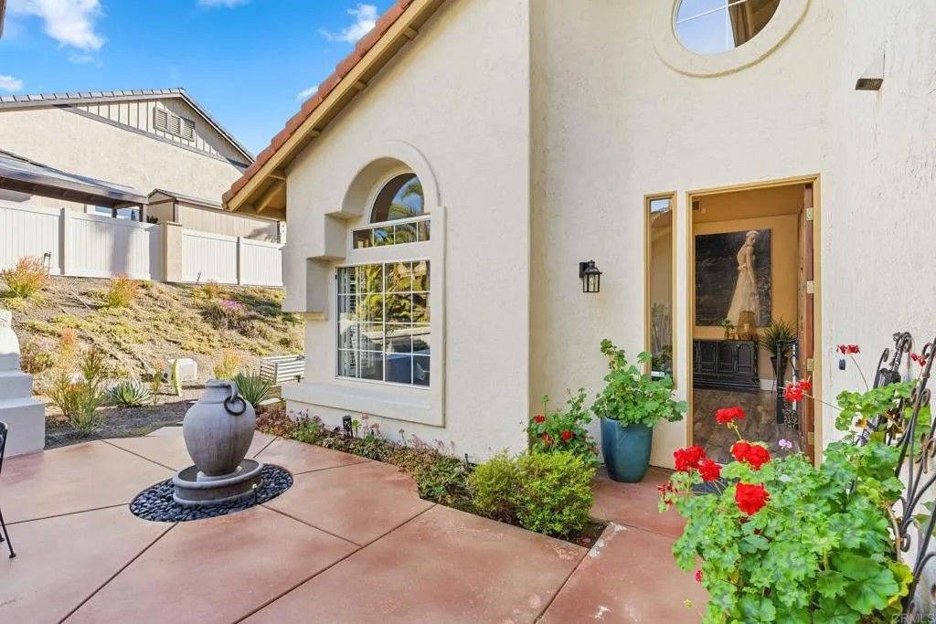 Photo of 2763 Canyon Oak Place, Escondido, CA 92029 (MLS # NDP2602072)