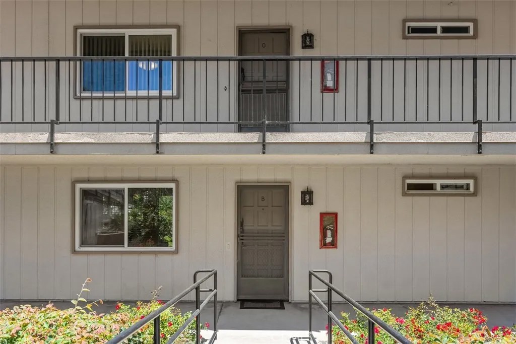 3425 Bahia Blanca West B