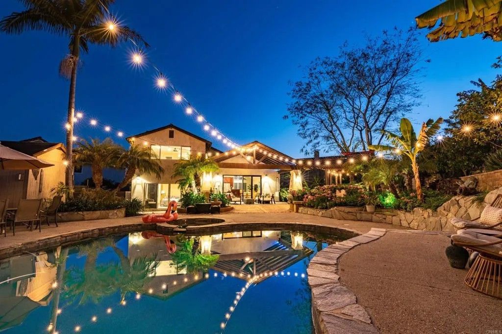 Photo of 1528 Calle Narcisos, Encinitas, CA 92024 (MLS # NDP2602336)