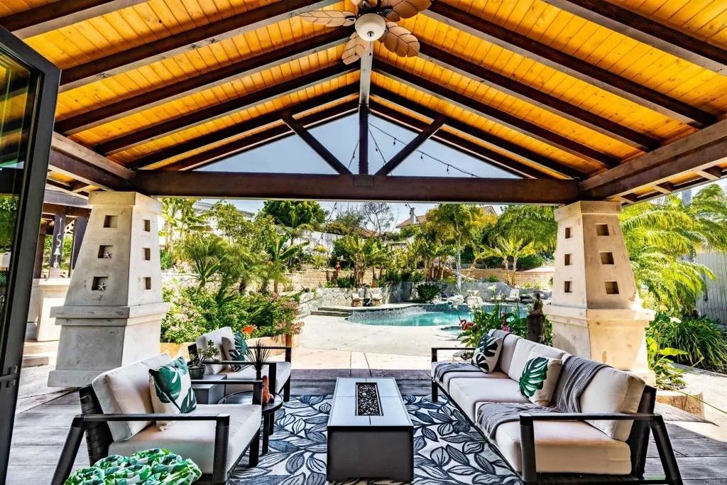 Photo of 1528 Calle Narcisos, Encinitas, CA 92024 (MLS # NDP2602336)