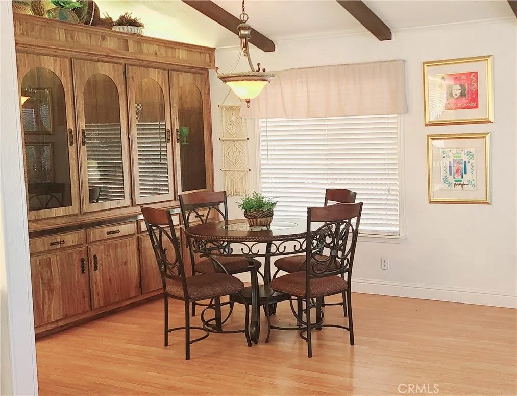 519 W Taylor 365