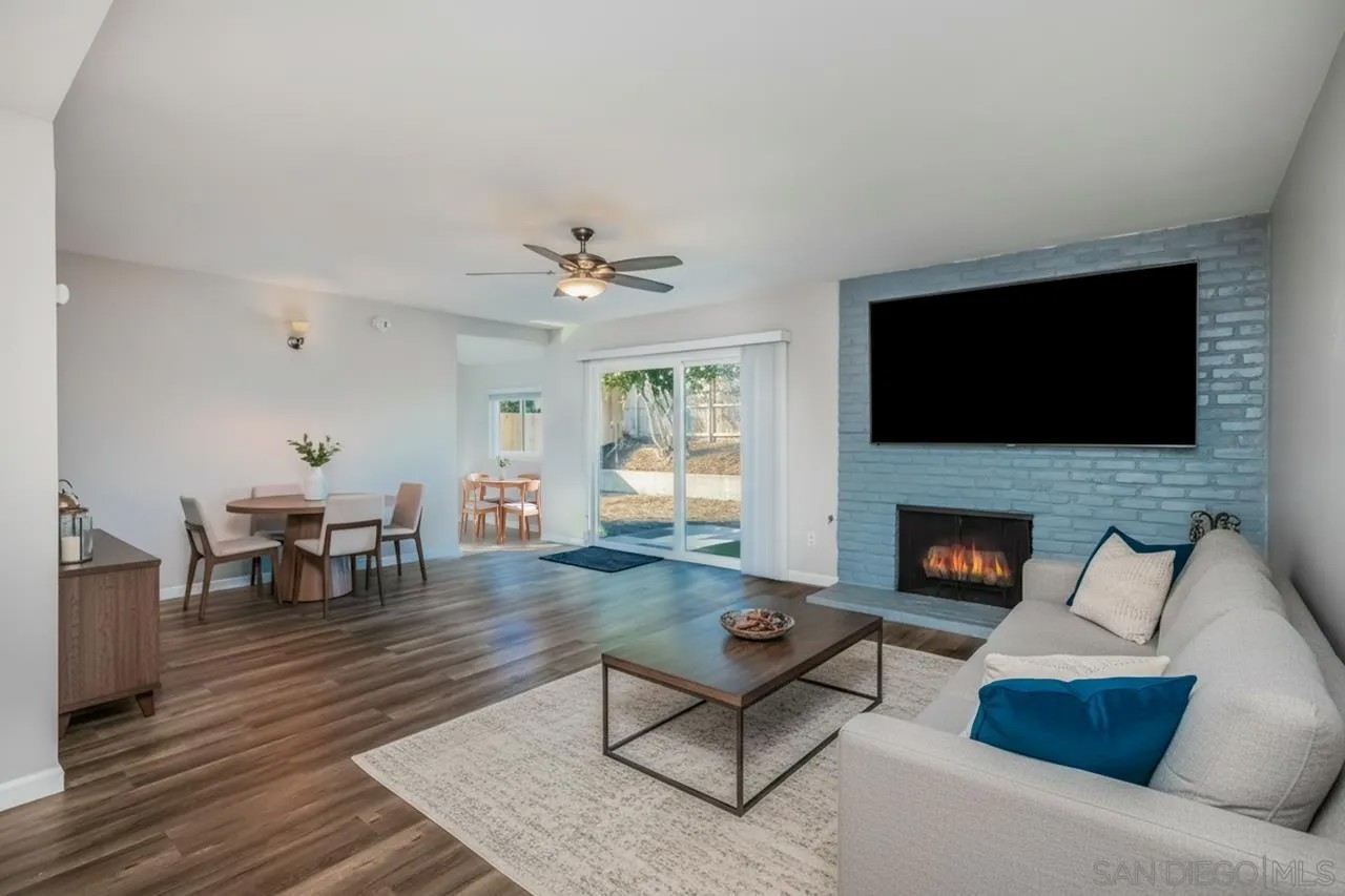 4374 Mount Hukee Ave