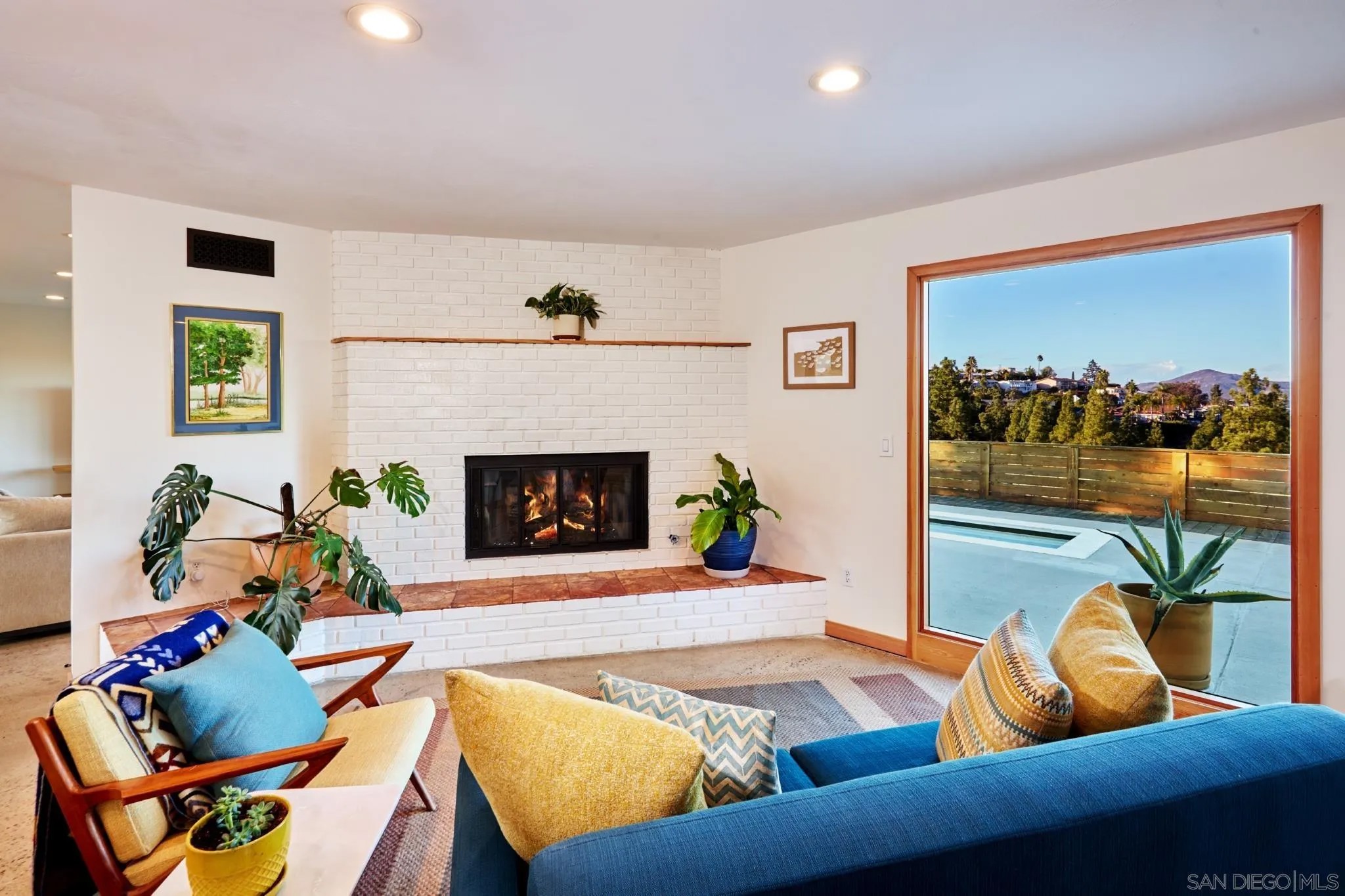 4176 E Arrieta Circle