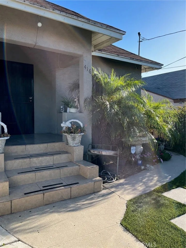 416 E 31st Street