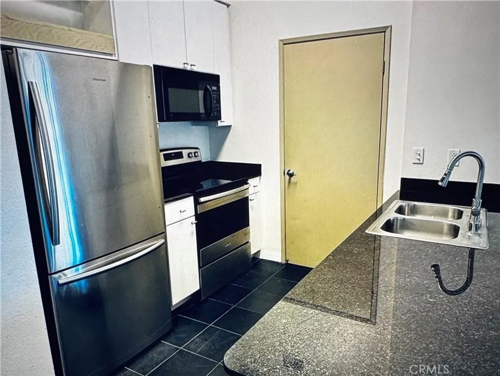 Photo of 488 E Ocean Blvd #418, Long Beach, CA 90802 (MLS # PW26020945)