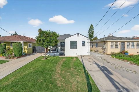 Photo of 1513 W 215th Street, Torrance, CA 90501 (MLS # DW25273584)