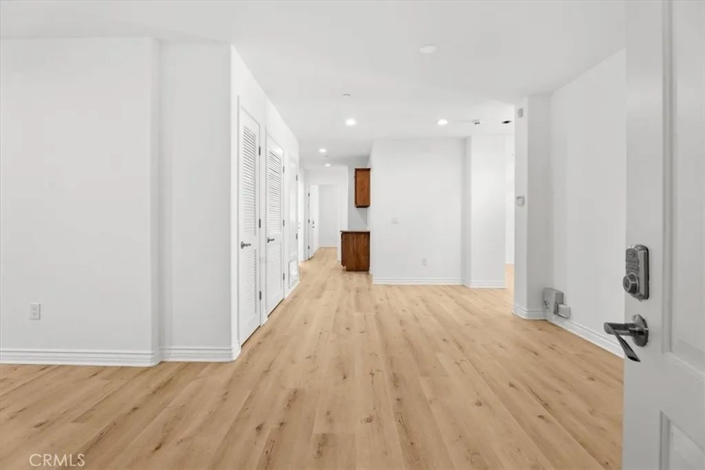 5305 Bellingham 304